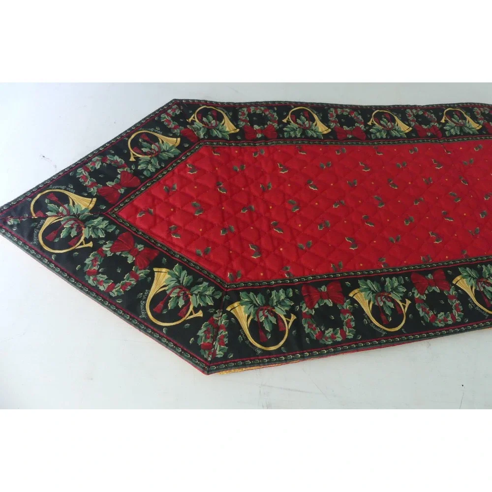 Vera Bradley Quilted Table Runner Christmas Wreath Horn Red Black Retired 13x87